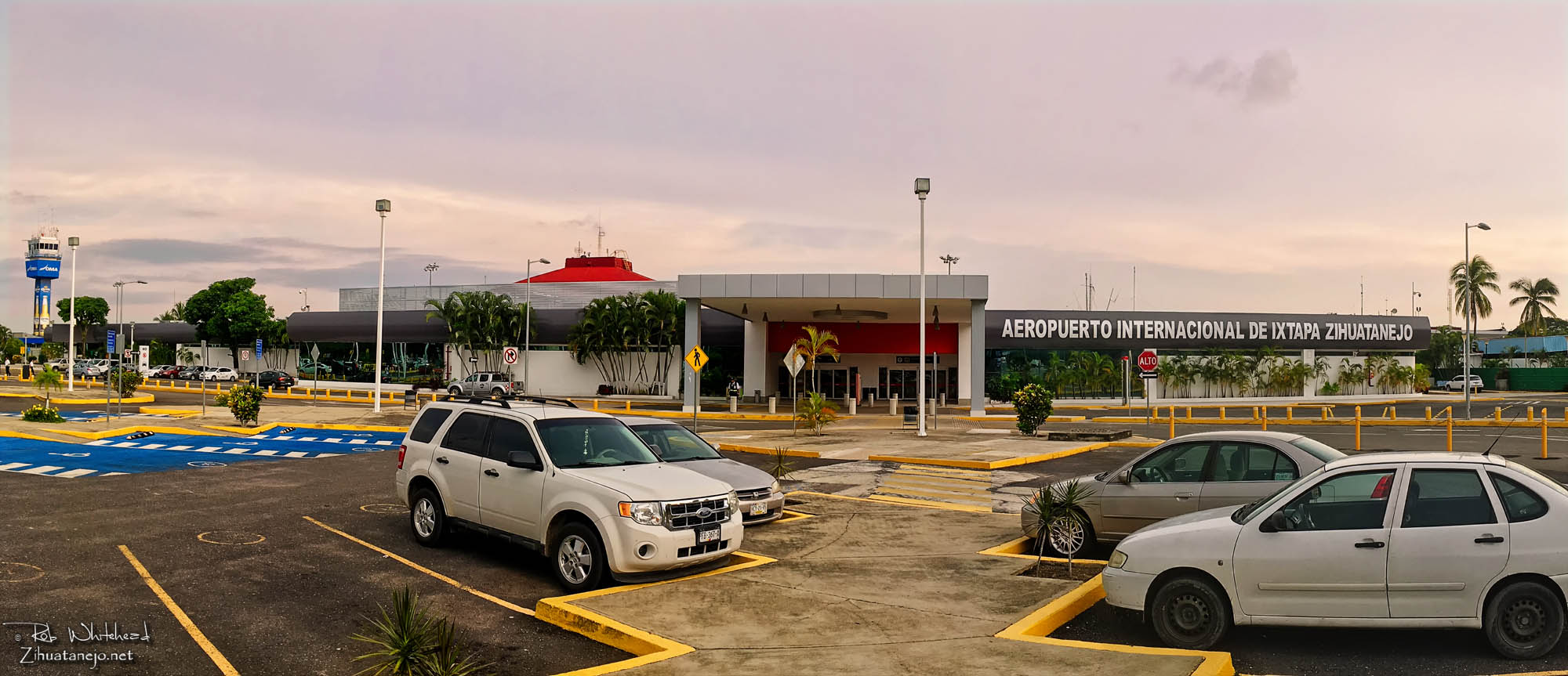 Aeropuerto Internacional de Ixtapa Zihuatanejo Aeropuerto Internacional de Ixtapa Zihuatanejo