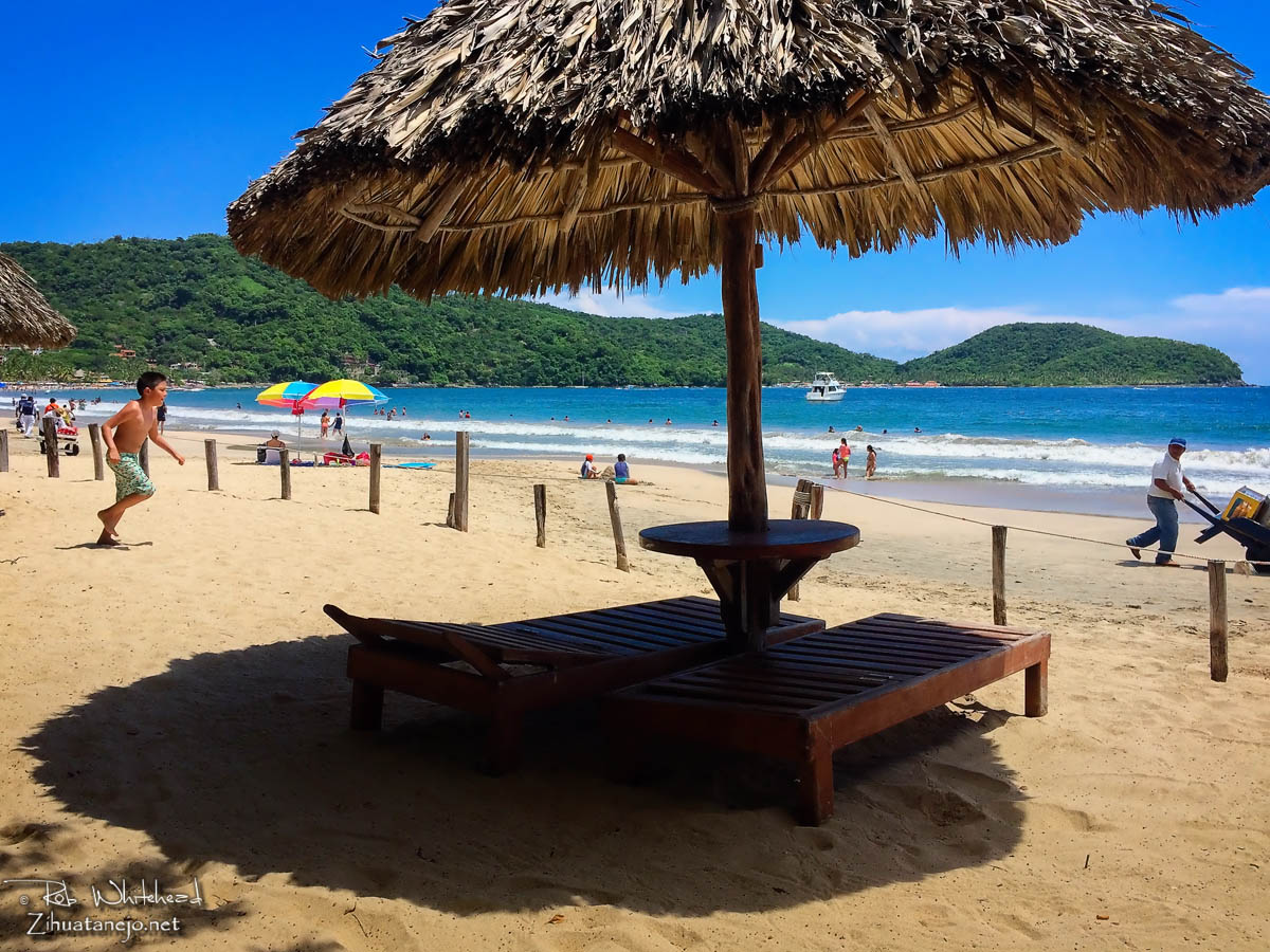 Playa La Ropa in Zihuatanejo, Mexico